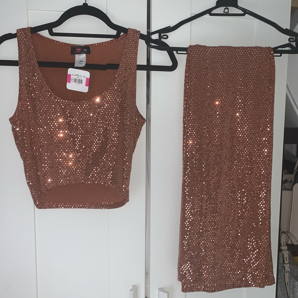 BRAND NEW SEQUIN 2 piece set